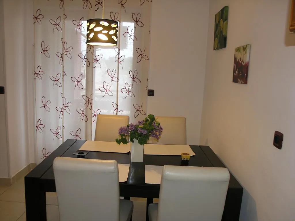 Apartment Noa Pula 0*,  Hırvatistan